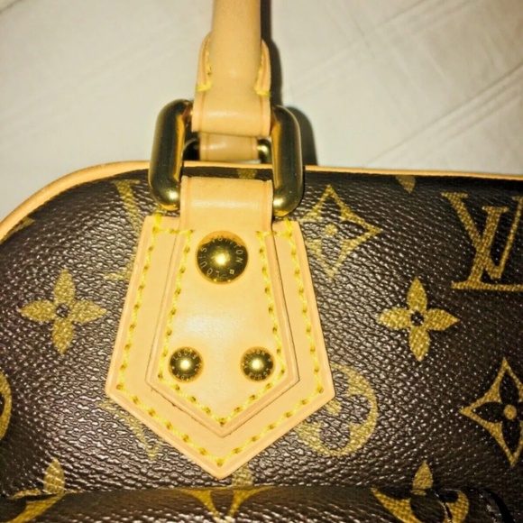Louis Vuitton Manhattan PM handbag - Picture 8 of 16
